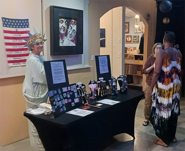 community gallery: Harold Stevens Gallery audience